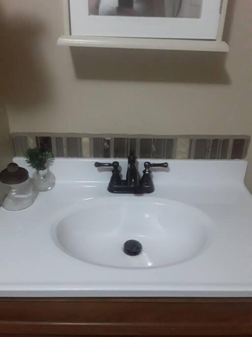 Apartment A Little Cowboy Right By The Badlands! Kadoka